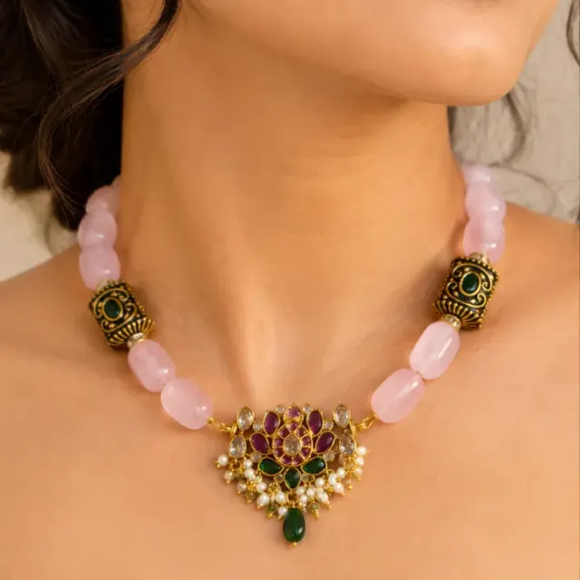 Nazaakat Vintage Collares Rose Quartz Beads and Meenakari Kundan Pendant