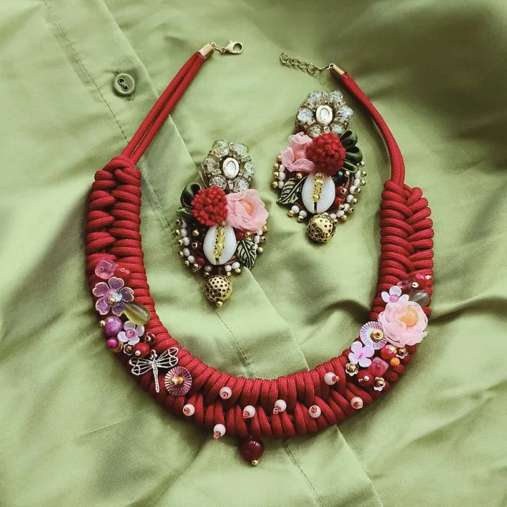 Resham Raag Choker (W/o Earrings)
