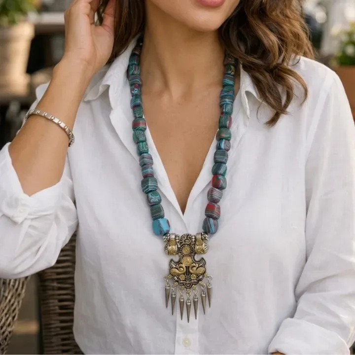 Baadal Raag Pendant Set